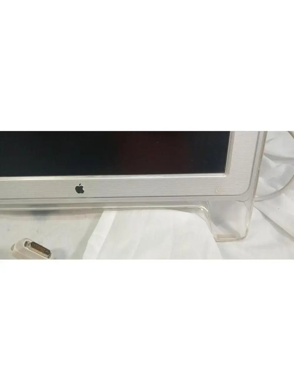 Apple Cinema Display 20